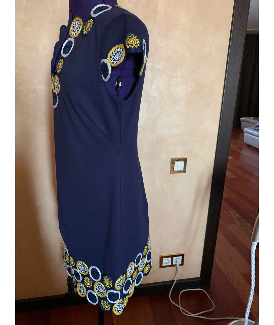 TRINA TURK Темно-синее платье, фото 5