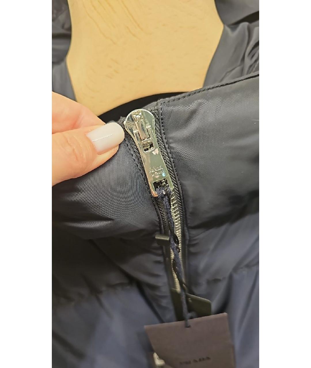 PRADA Темно-синий полиэстеровый пуховик, фото 4