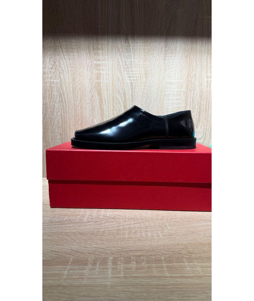 FERRAGAMO Черные лоферы из лакированной кожи, фото 5