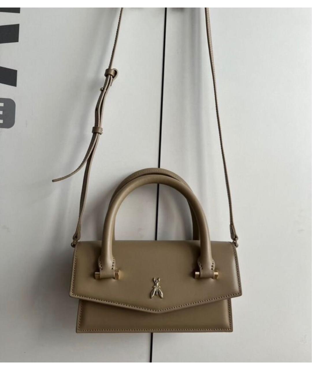 PATRIZIA PEPE Бежевая кожаная сумка с короткими ручками, фото 6