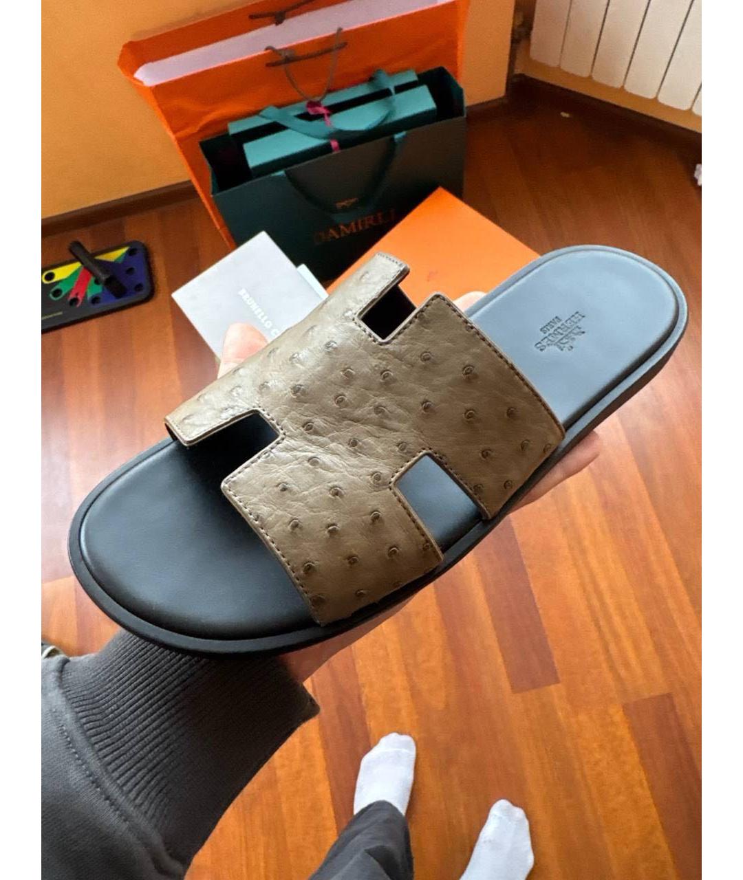 HERMES Коричневые шлепанцы из экзотической кожи, фото 5