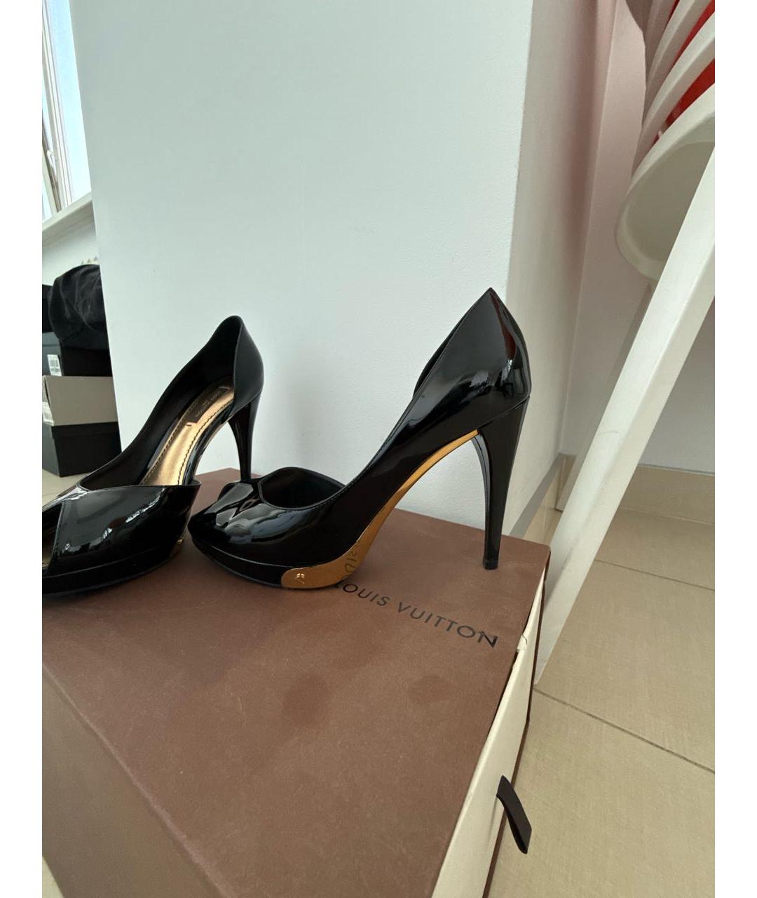 LOUIS VUITTON Черные туфли из лакированной кожи, фото 9
