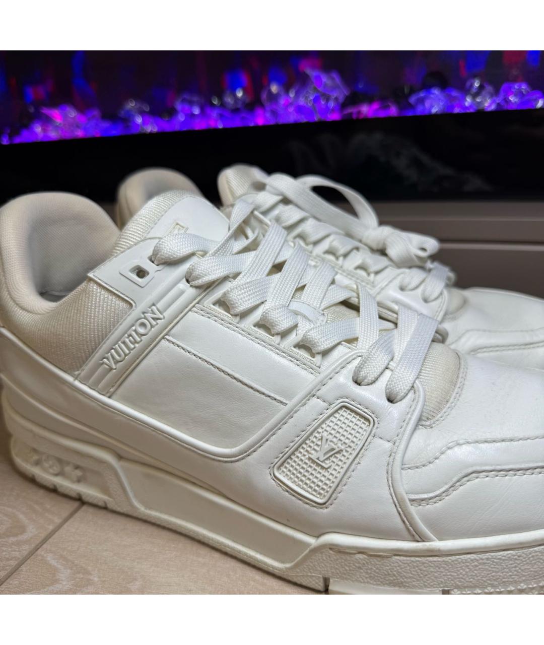 LOUIS VUITTON Белые кожаные низкие кроссовки / кеды, фото 4