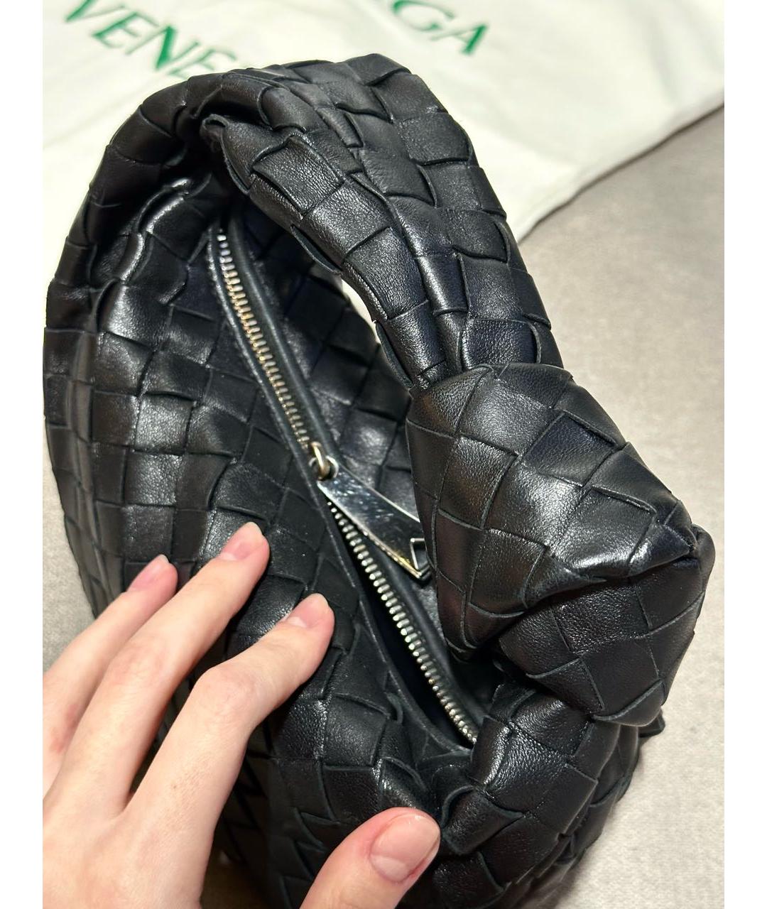 BOTTEGA VENETA Черная кожаная сумка с короткими ручками, фото 8