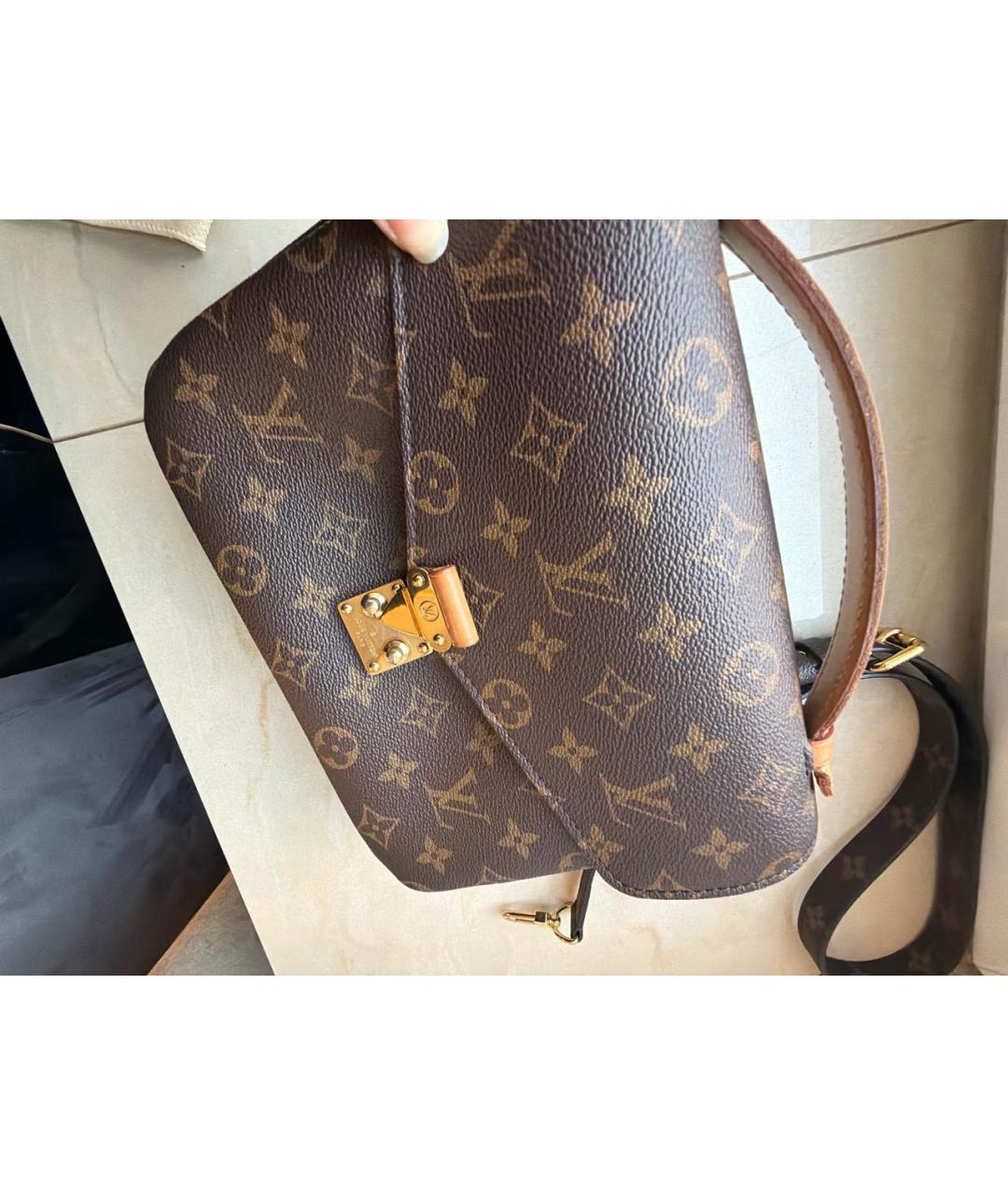 LOUIS VUITTON Коричневая сумка через плечо, фото 7