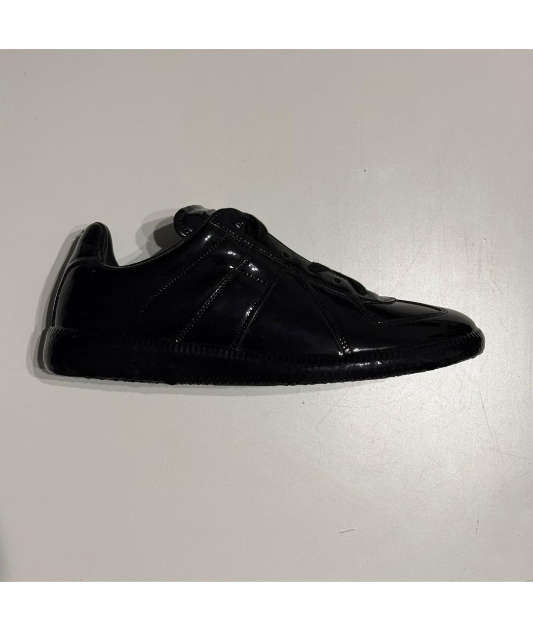 MAISON MARGIELA Черные низкие кроссовки / кеды из лакированной кожи, фото 6
