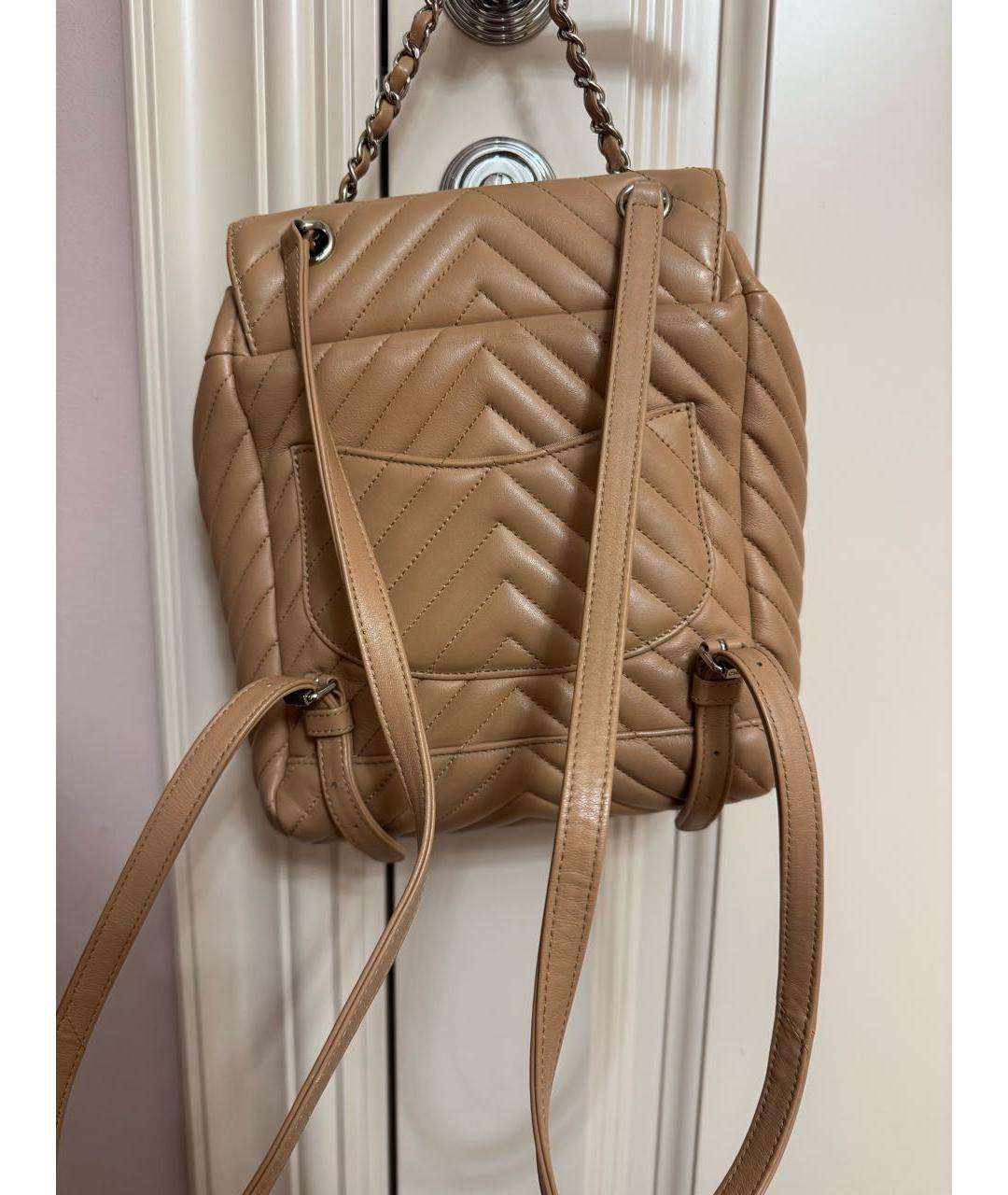 CHANEL Бежевый кожаный рюкзак, фото 2