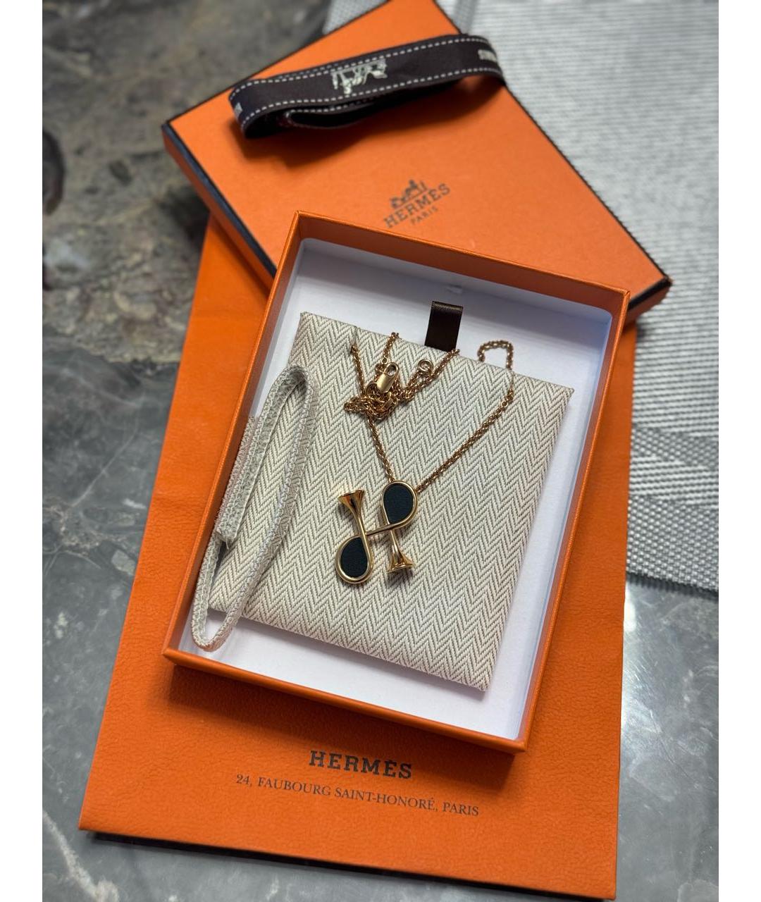 HERMES Золотое металлическое колье, фото 2