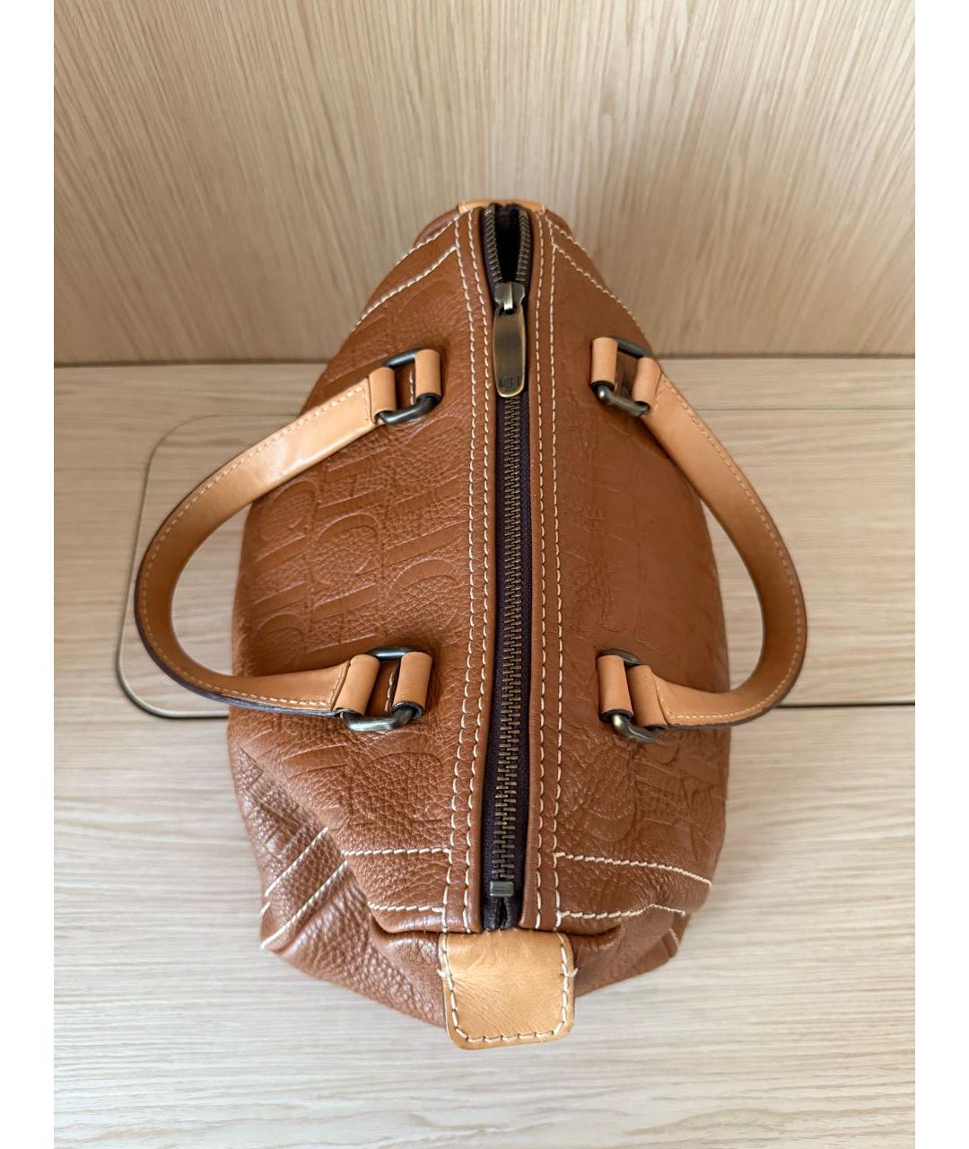 CAROLINA HERRERA Коричневая кожаная сумка с короткими ручками, фото 6