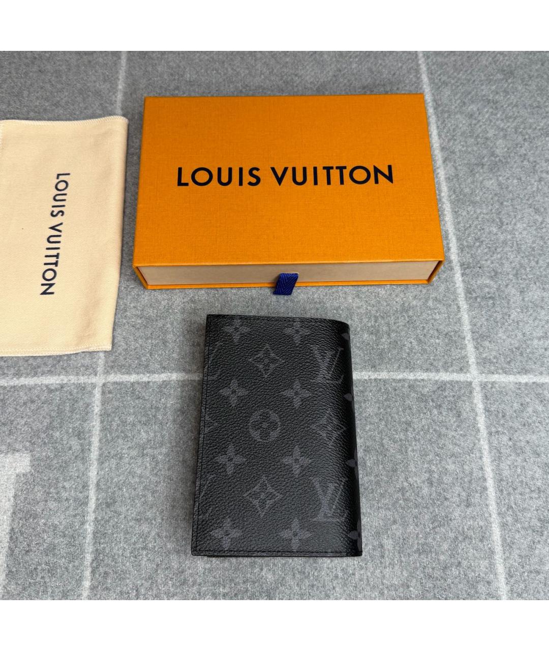 LOUIS VUITTON Черный кардхолдер, фото 3