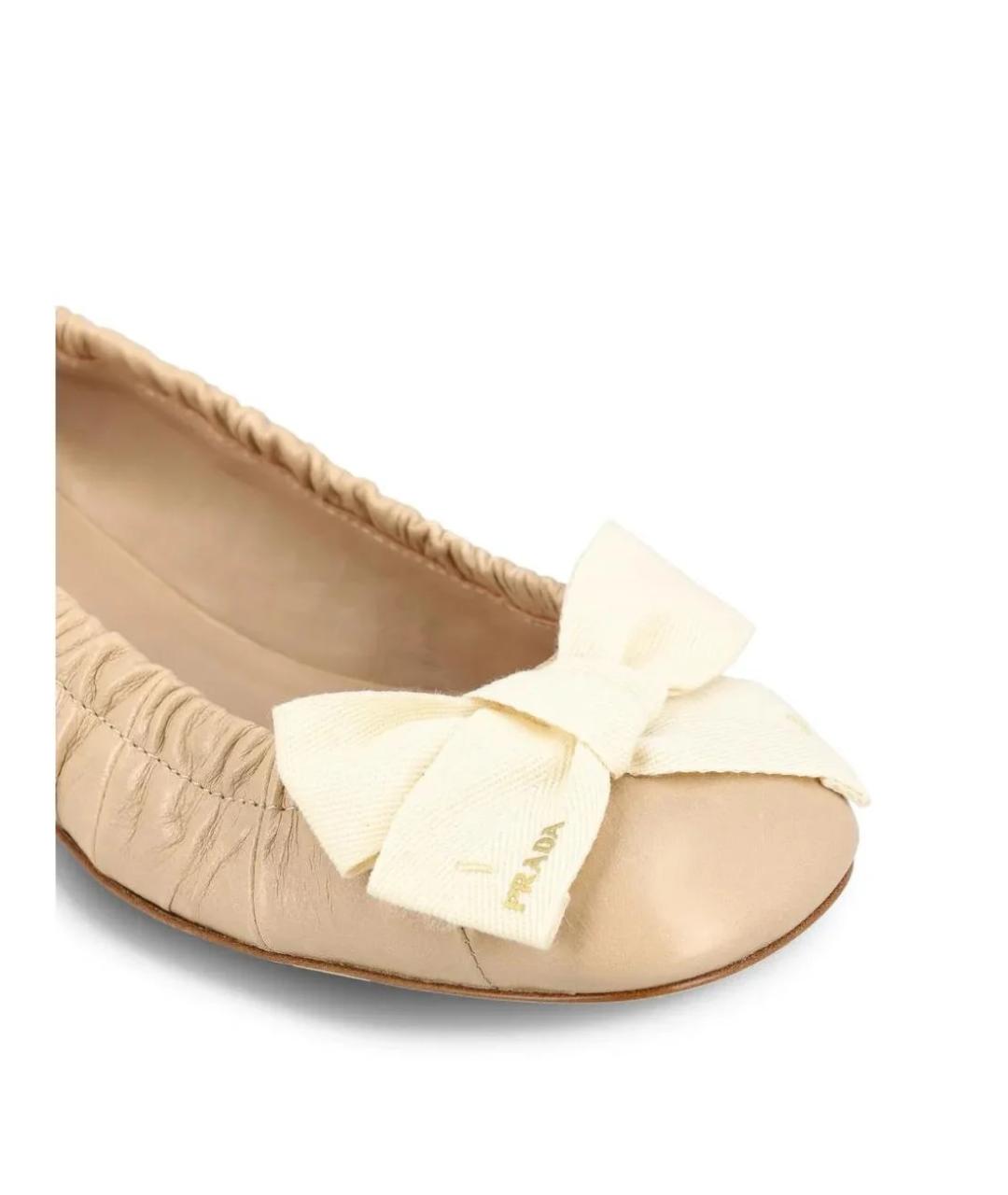 PRADA Бежевые кожаные балетки, фото 3