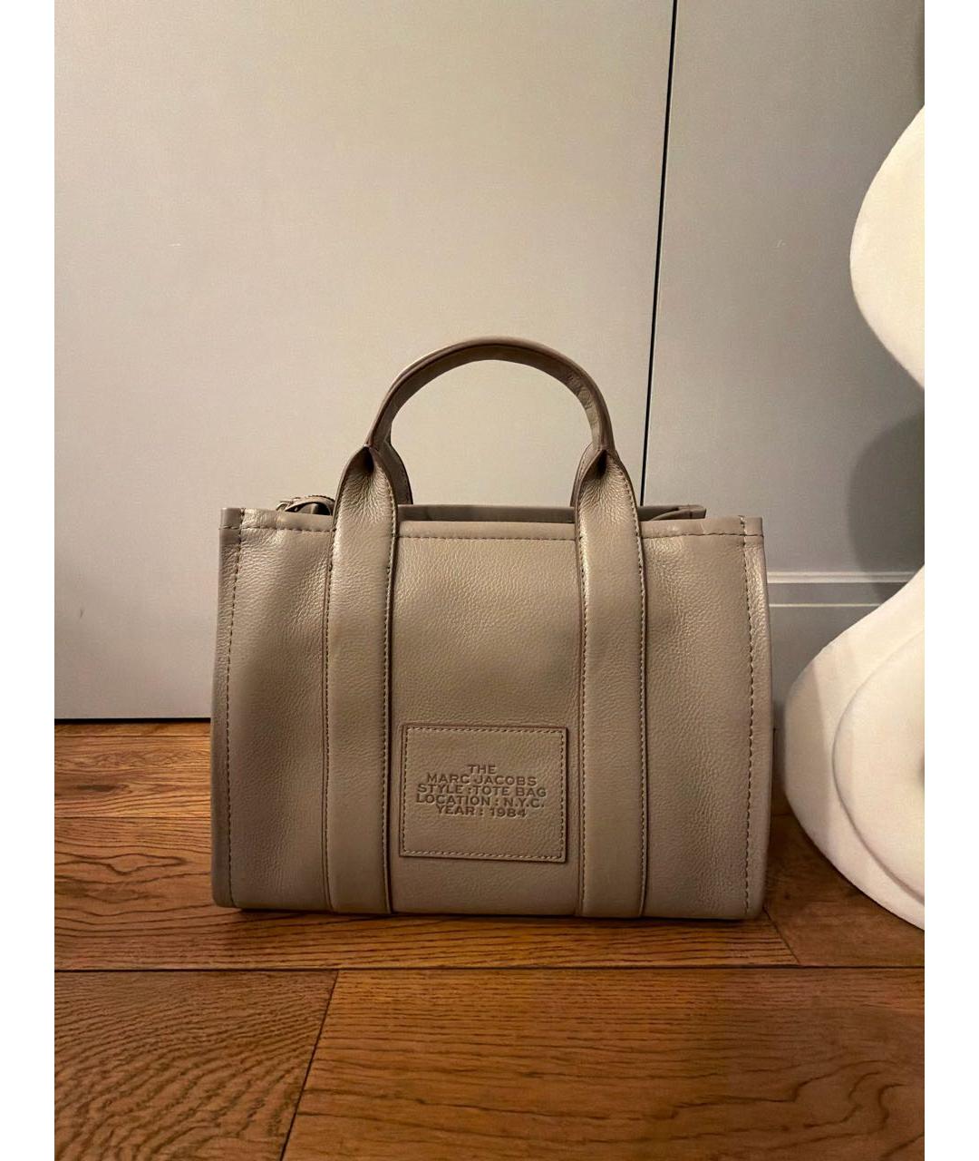 MARC JACOBS Бежевая кожаная сумка тоут, фото 3