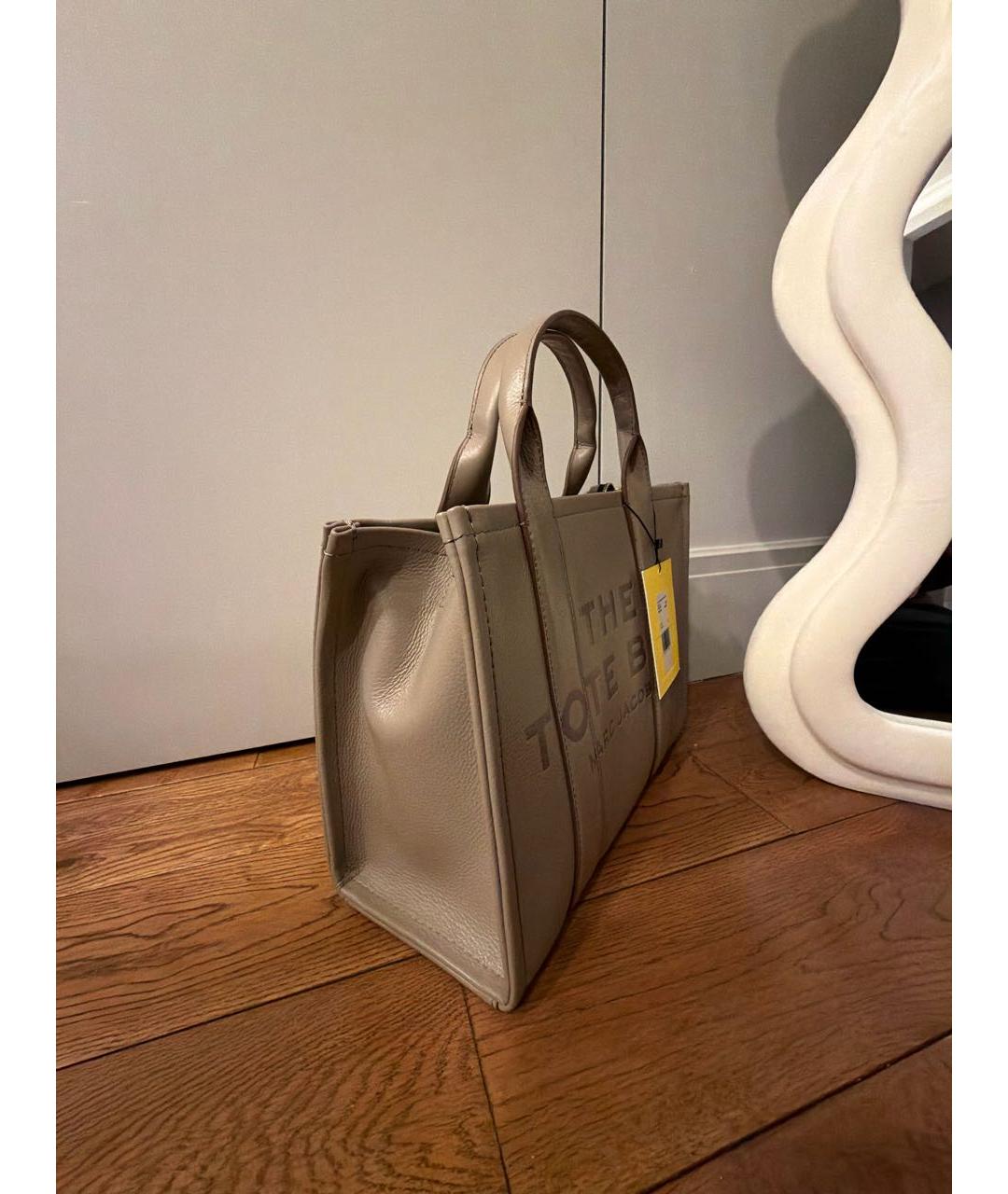 MARC JACOBS Бежевая кожаная сумка тоут, фото 2