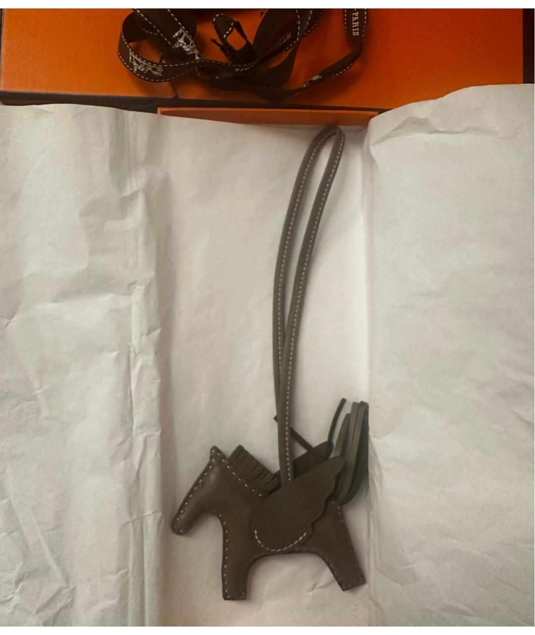 HERMES Коричневый брелок, фото 3