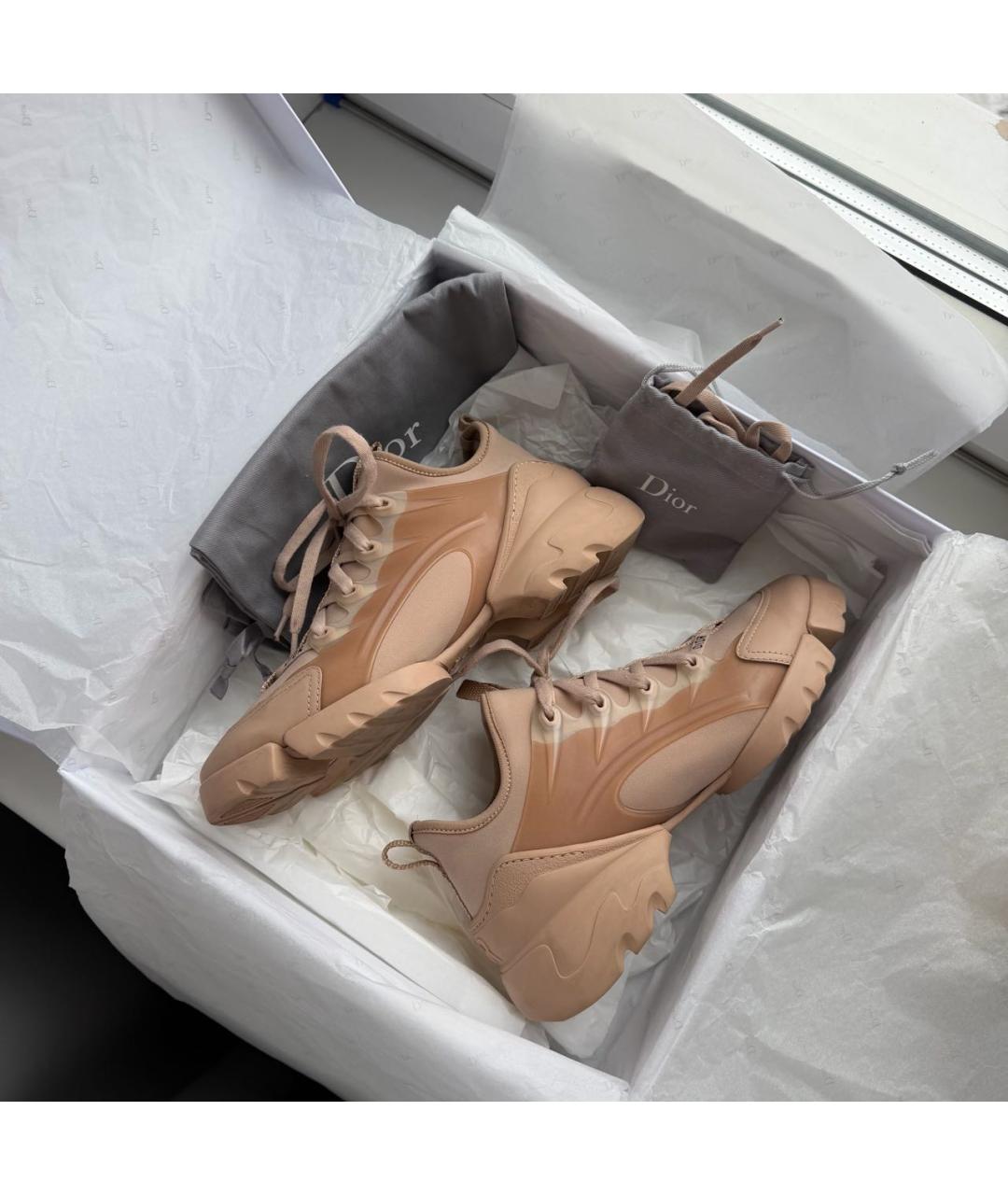 CHRISTIAN DIOR Бежевые текстильные кроссовки, фото 2