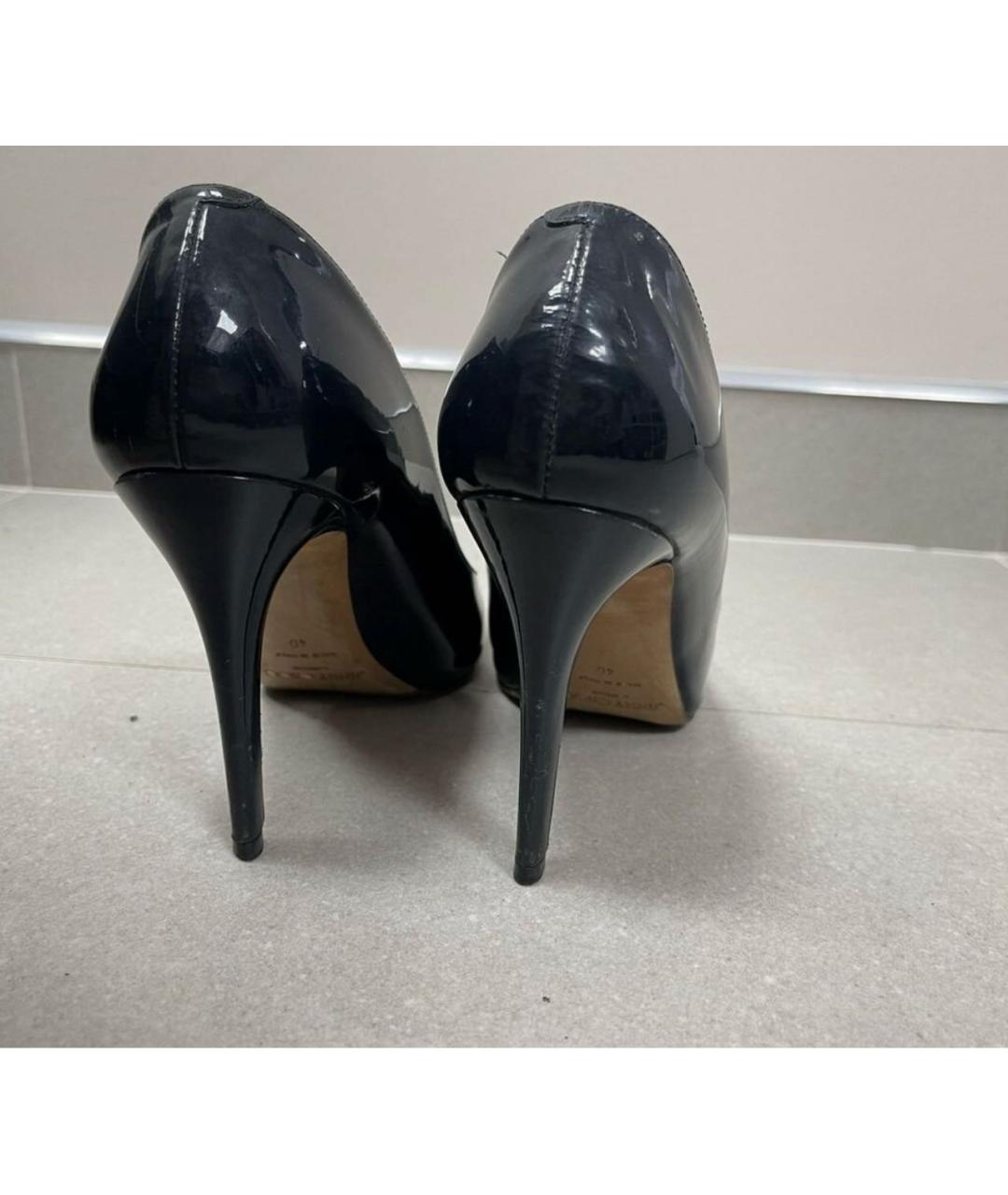 JIMMY CHOO Темно-синие туфли из лакированной кожи, фото 3