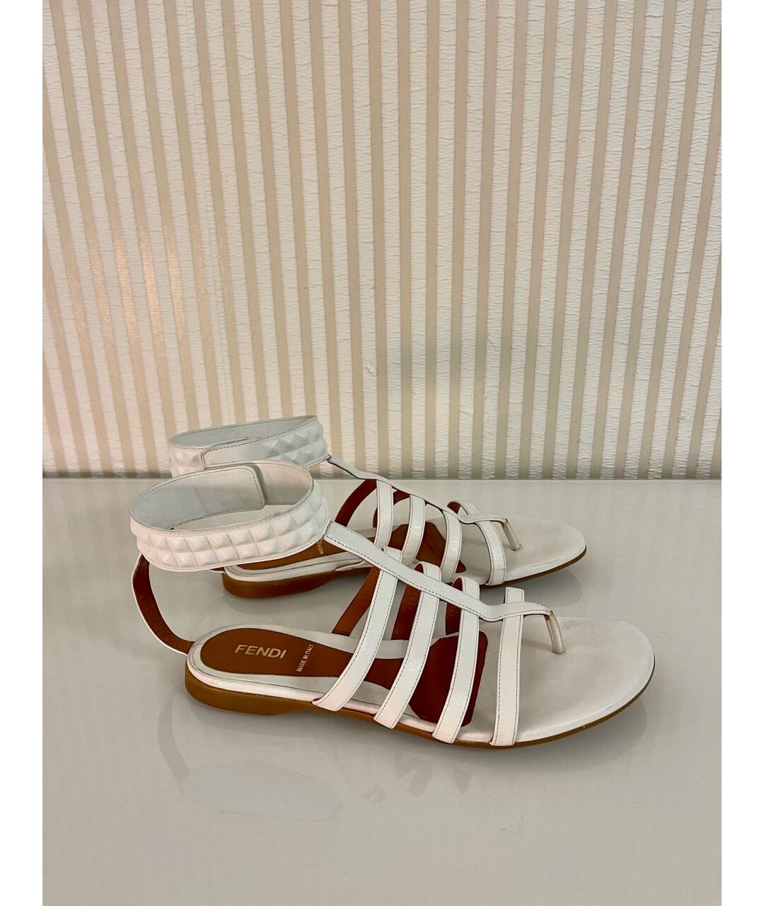 FENDI Белые кожаные сандалии, фото 3