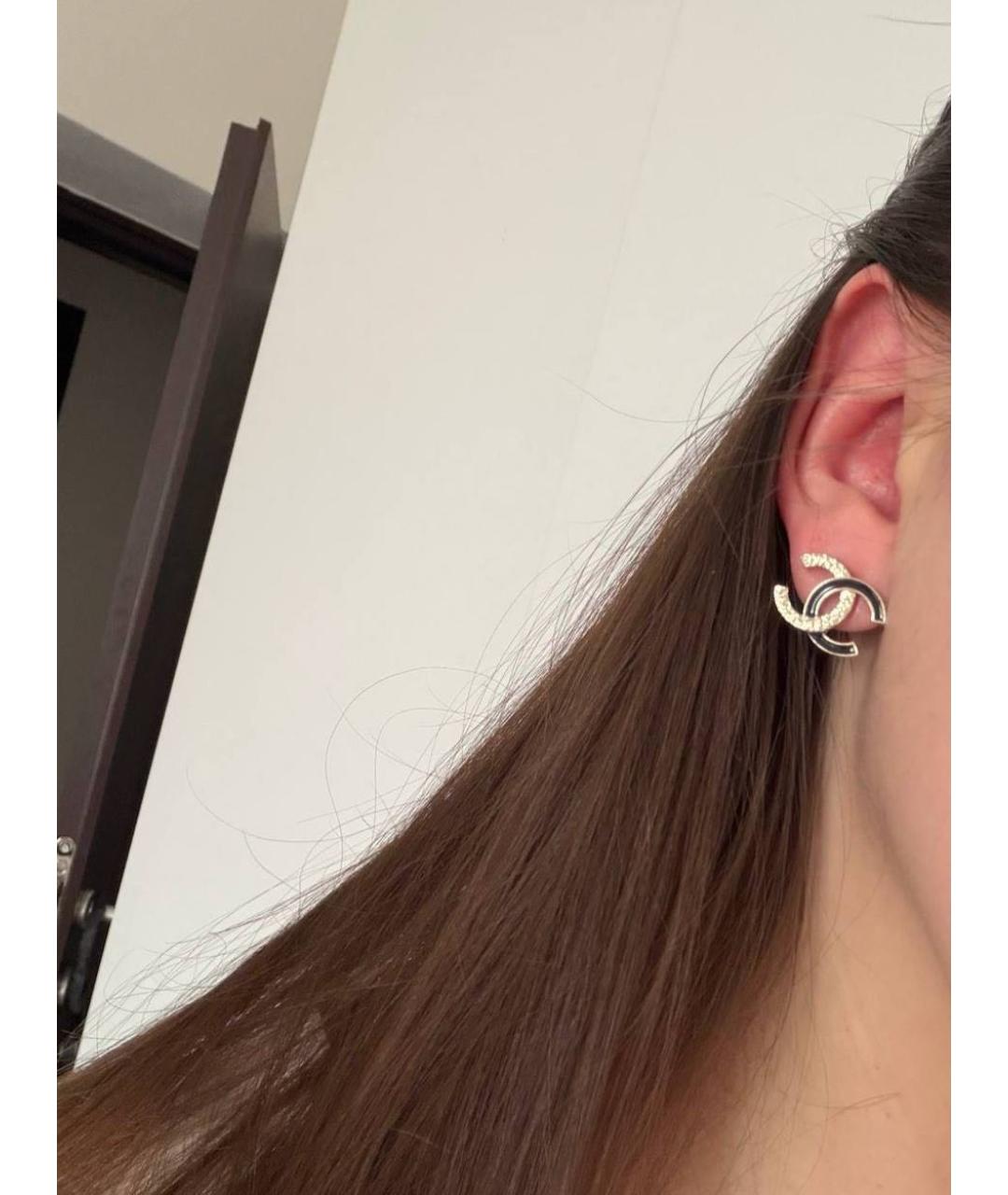 CHANEL Золотые металлические серьги, фото 3