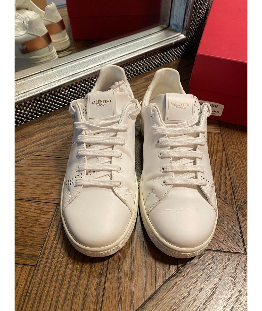 VALENTINO Белые кожаные кеды, фото 2