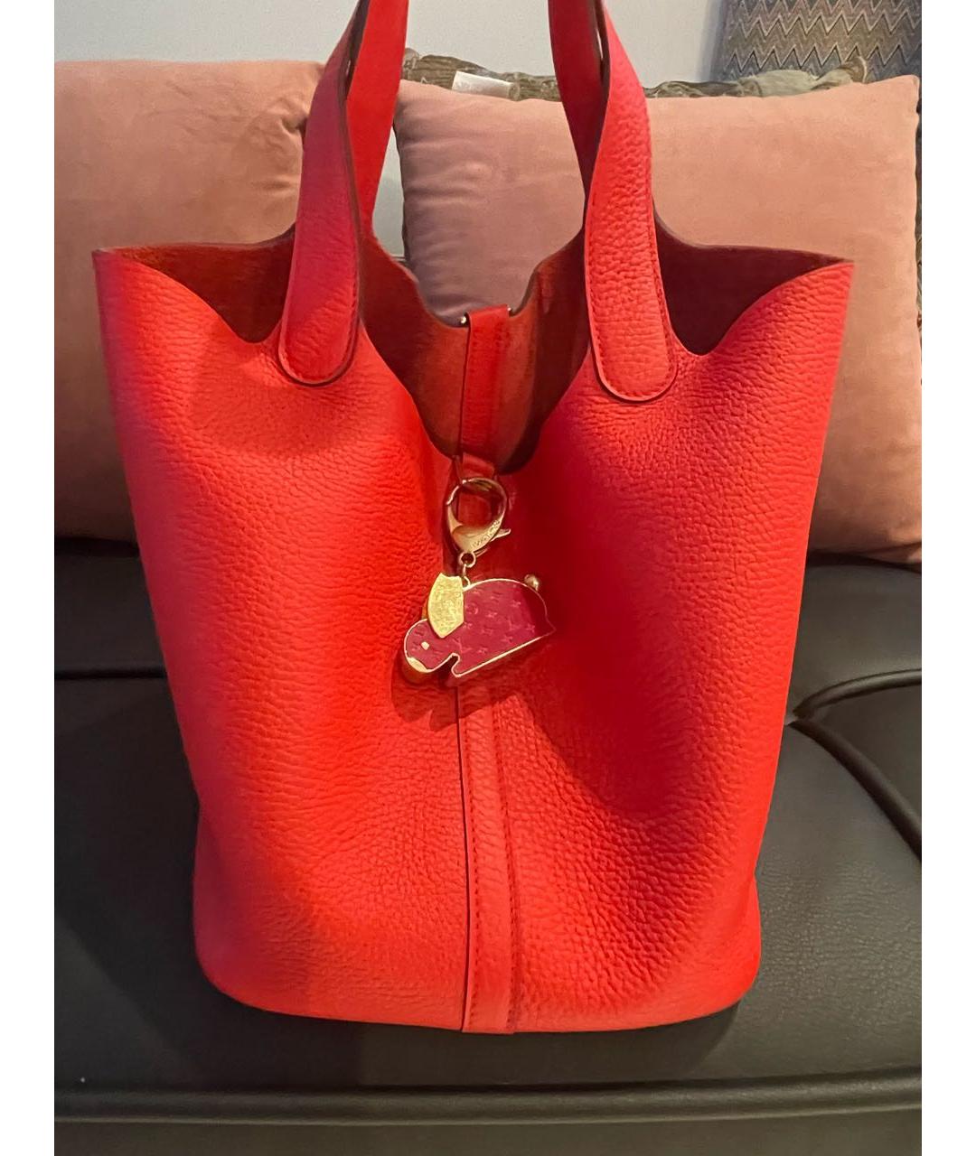 LOUIS VUITTON Красный брелок, фото 6