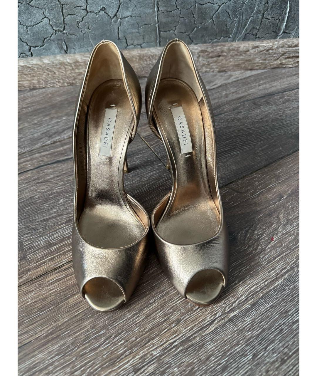 CASADEI Золотые кожаные босоножки, фото 3