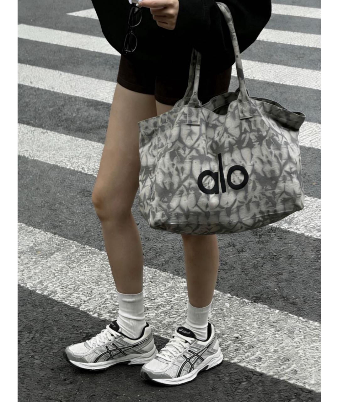 ALO YOGA Серая хлопковая дорожная/спортивная сумка, фото 4