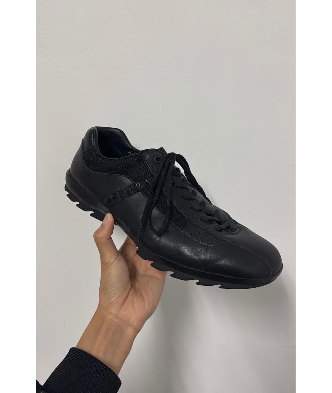 PRADA Черные кожаные низкие кроссовки / кеды, фото 2