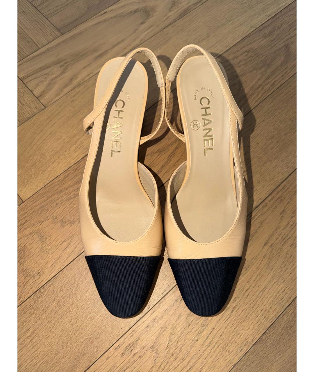 CHANEL Бежевые кожаные туфли, фото 2