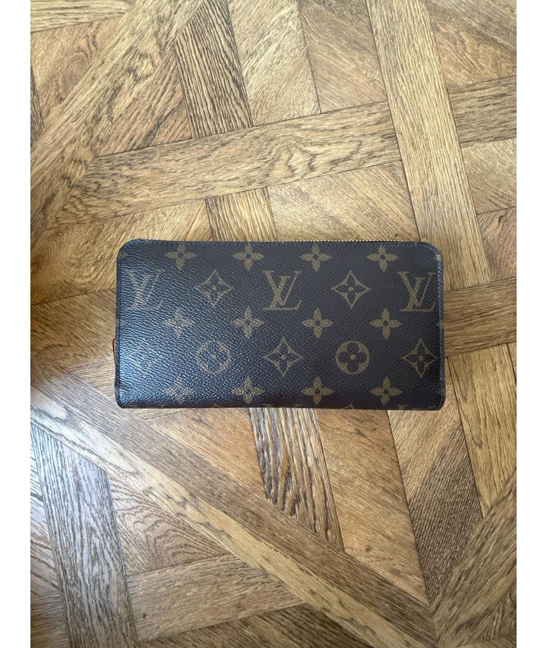 LOUIS VUITTON Коричневый кошелек, фото 5