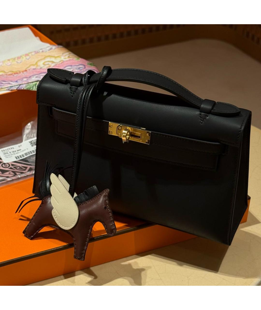 HERMES Черная кожаная сумка с короткими ручками, фото 6
