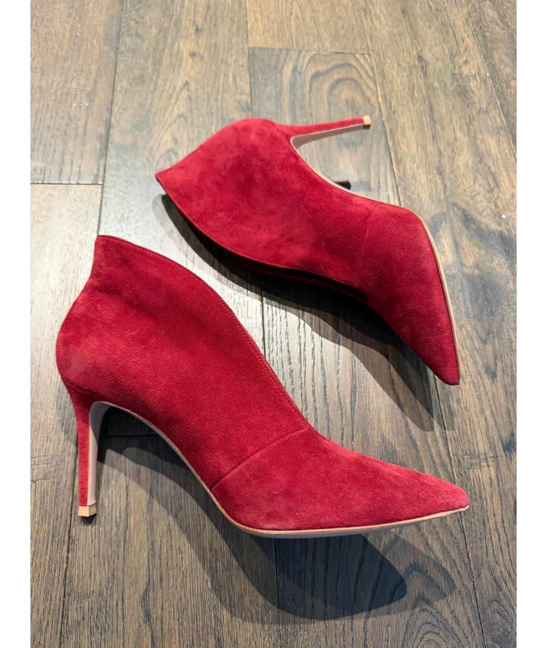 GIANVITO ROSSI Бордовые замшевые ботильоны, фото 4