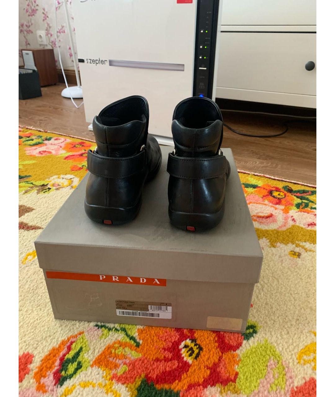 PRADA Черные кожаные низкие ботинки, фото 3