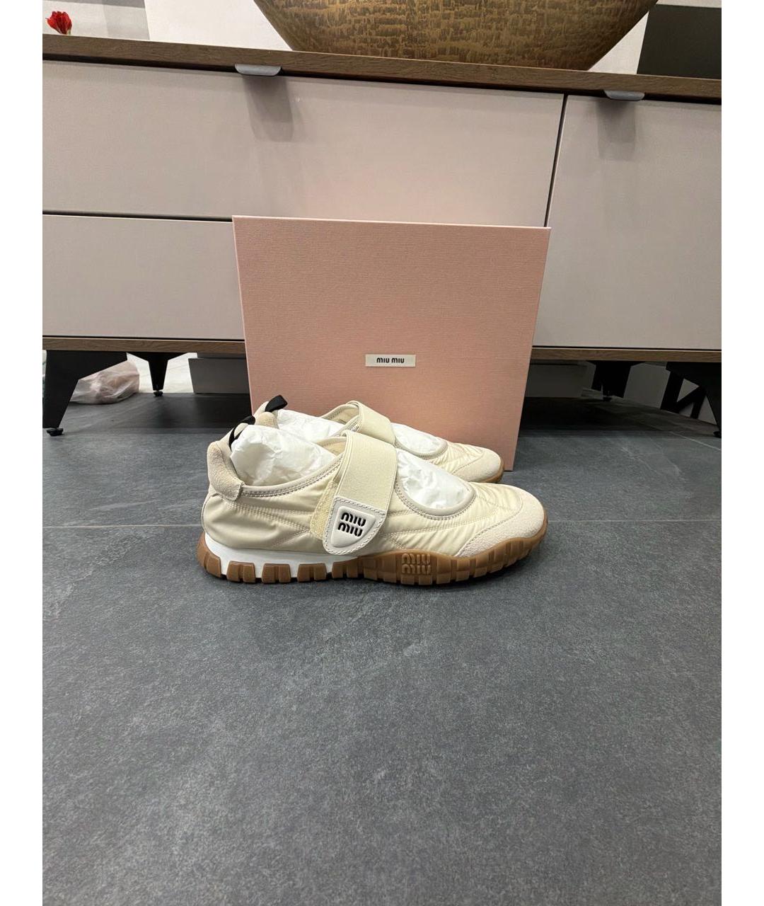 MIU MIU Бежевые синтетические балетки, фото 8