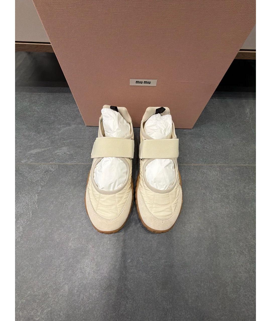 MIU MIU Бежевые синтетические балетки, фото 2