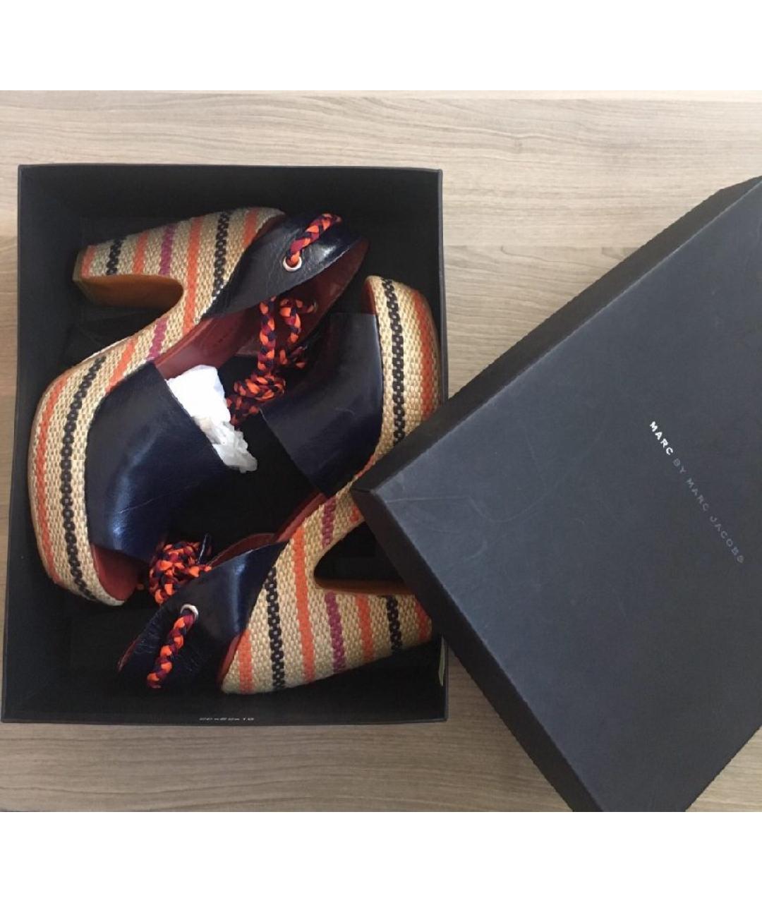 MARC BY MARC JACOBS Темно-синие кожаные босоножки, фото 4