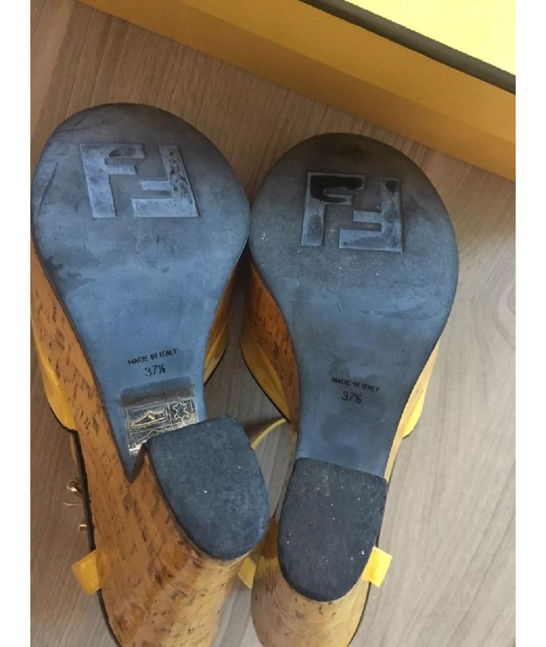 FENDI Желтые босоножки из лакированной кожи, фото 7