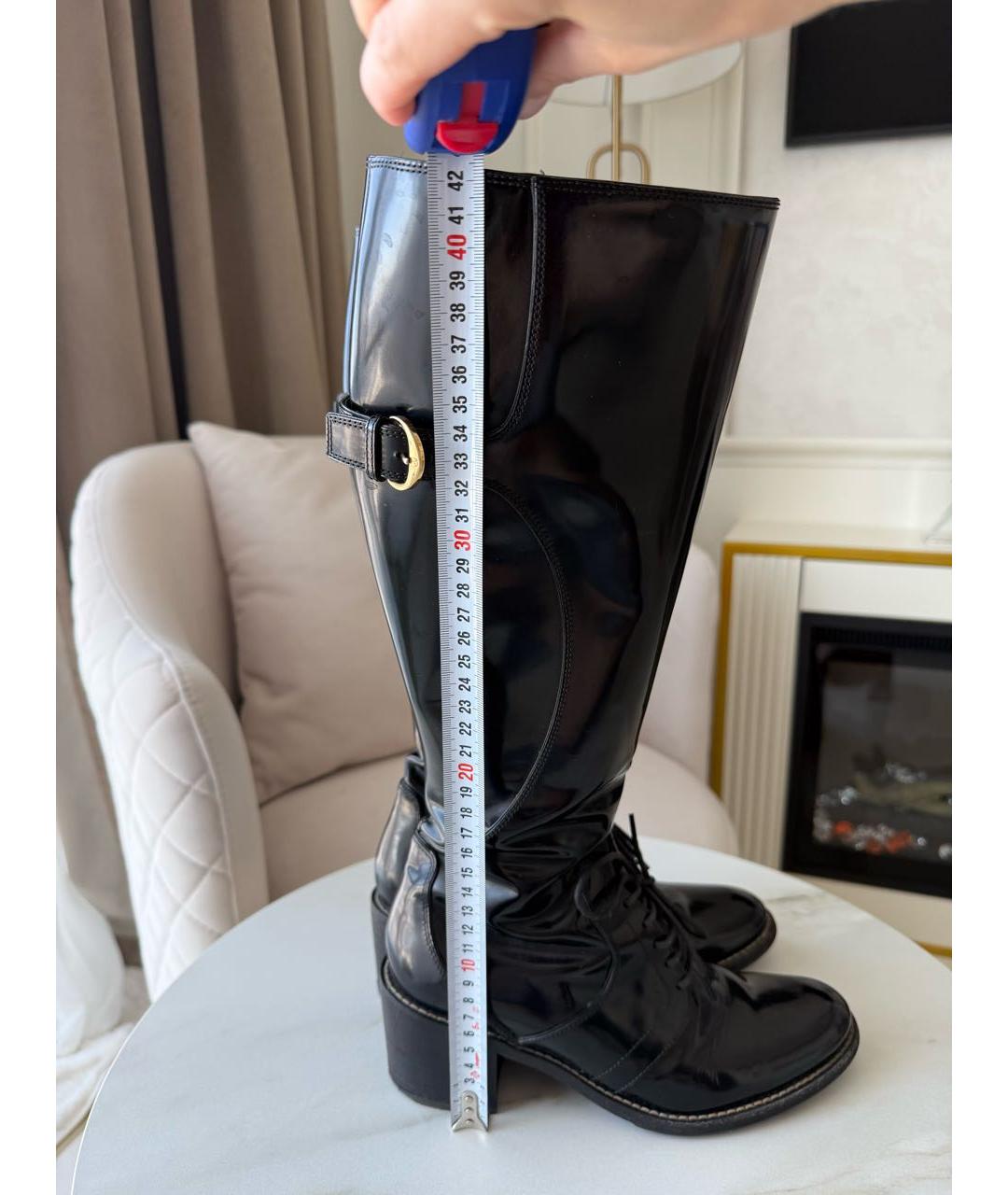 LOUIS VUITTON Черные сапоги из лакированной кожи, фото 6
