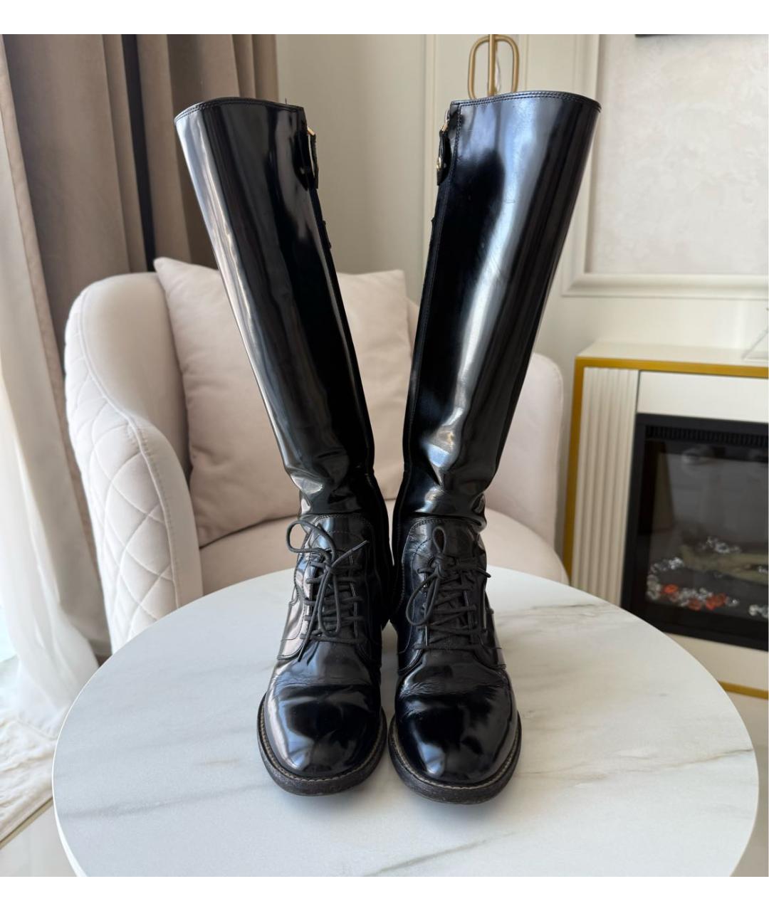 LOUIS VUITTON Черные сапоги из лакированной кожи, фото 2