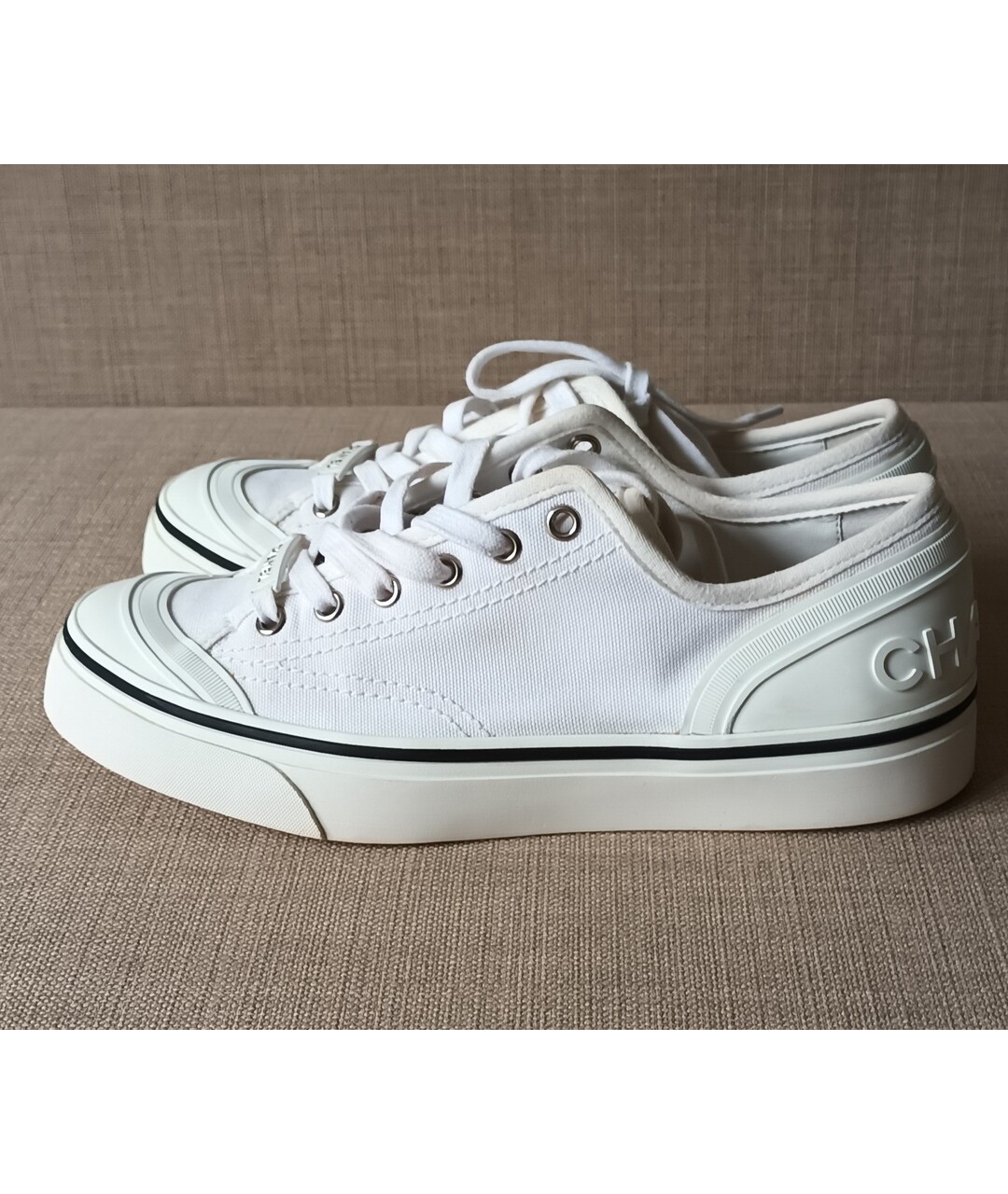 CHANEL PRE-OWNED Белые текстильные кроссовки, фото 6