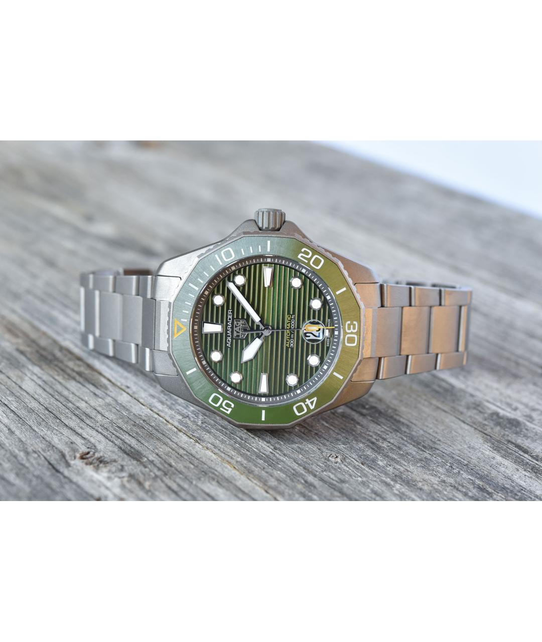 TAG HEUER Зеленые металлические часы, фото 3