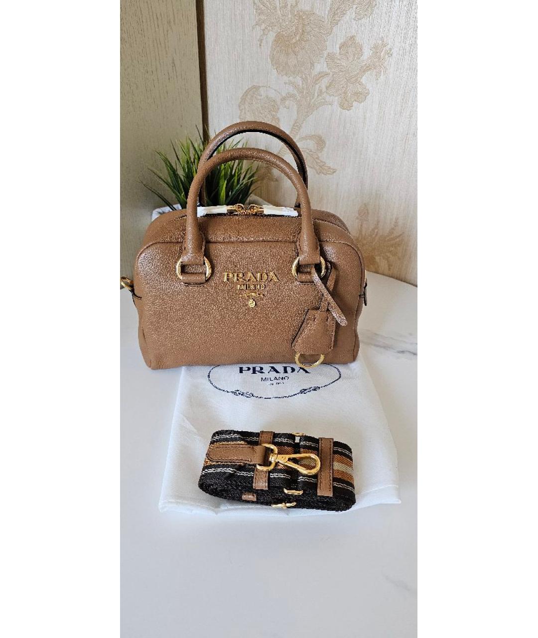 PRADA Коричневая кожаная сумка с короткими ручками, фото 10