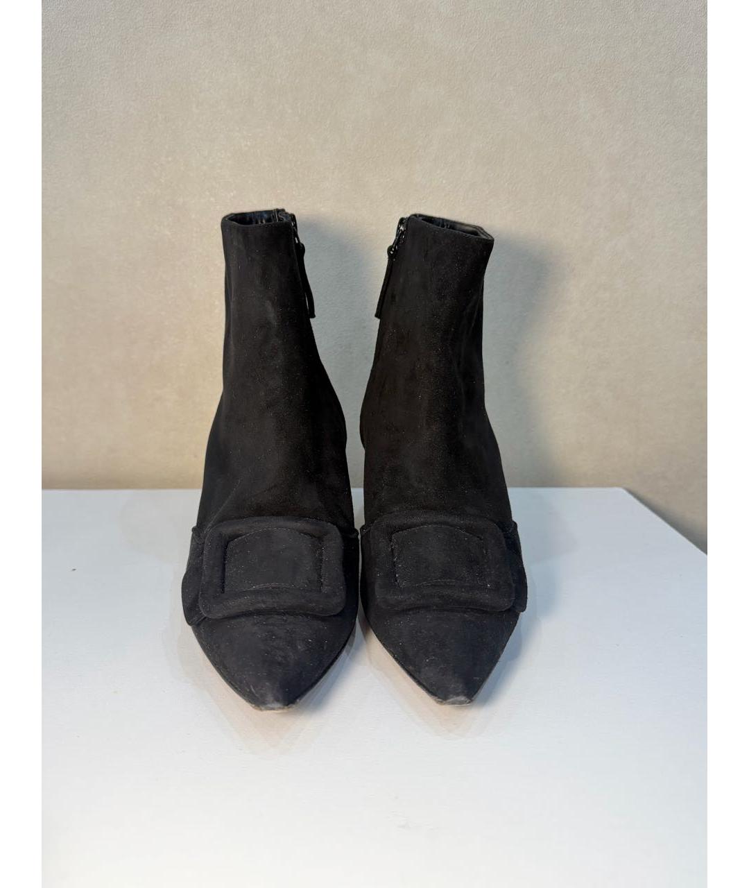 MANOLO BLAHNIK Черные замшевые ботильоны, фото 2