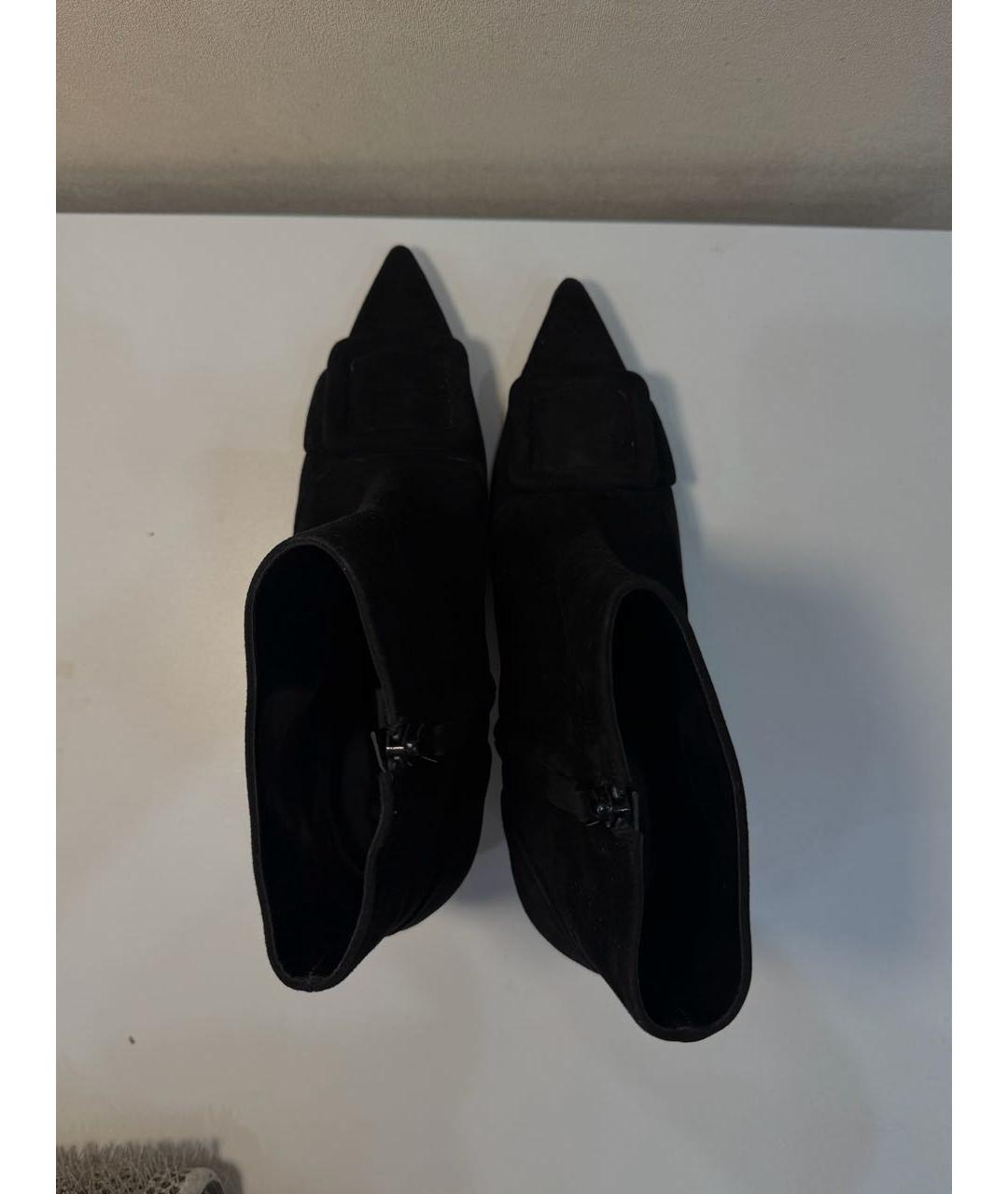 MANOLO BLAHNIK Черные замшевые ботильоны, фото 3