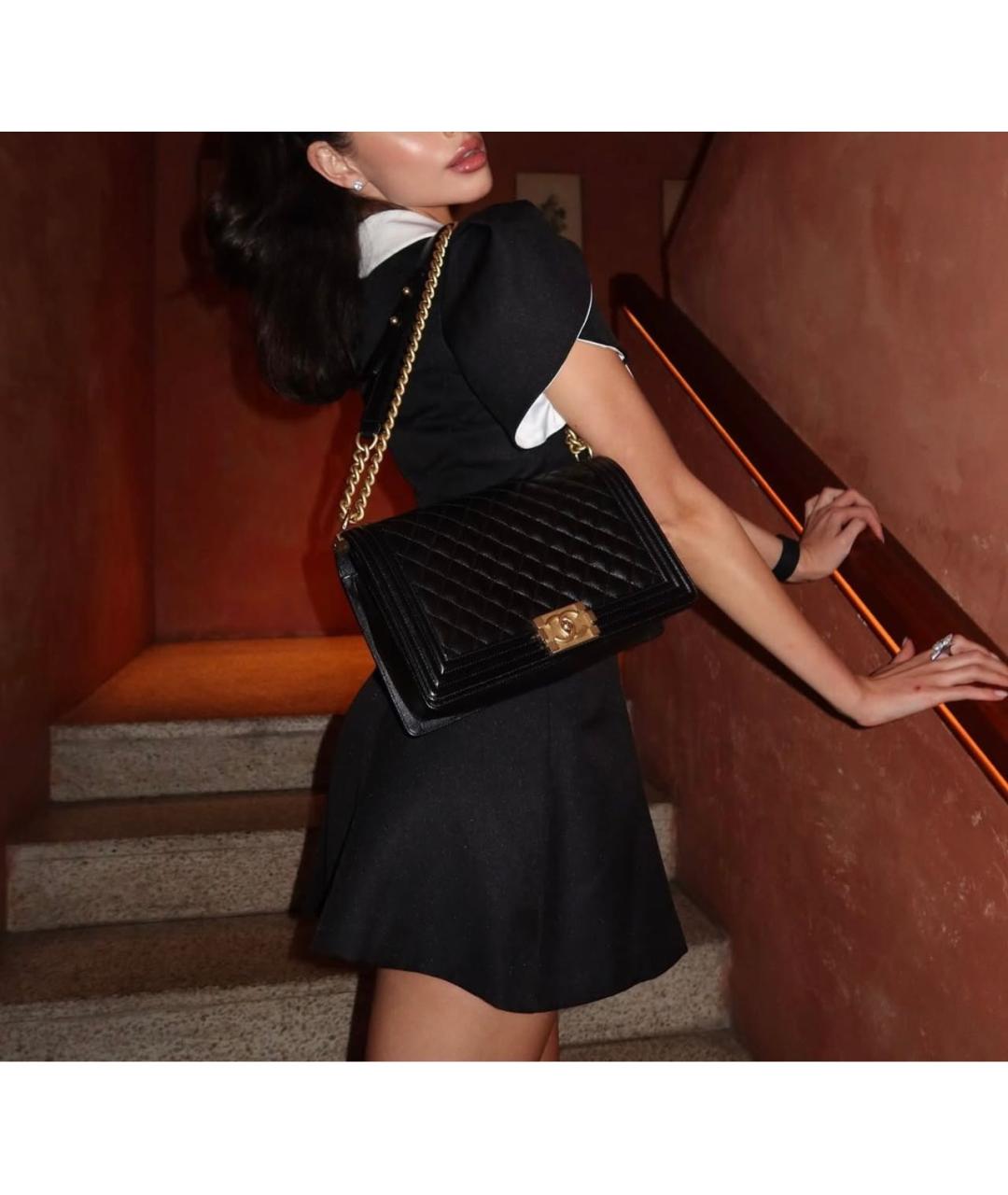 CHANEL Черная кожаная сумка через плечо, фото 6