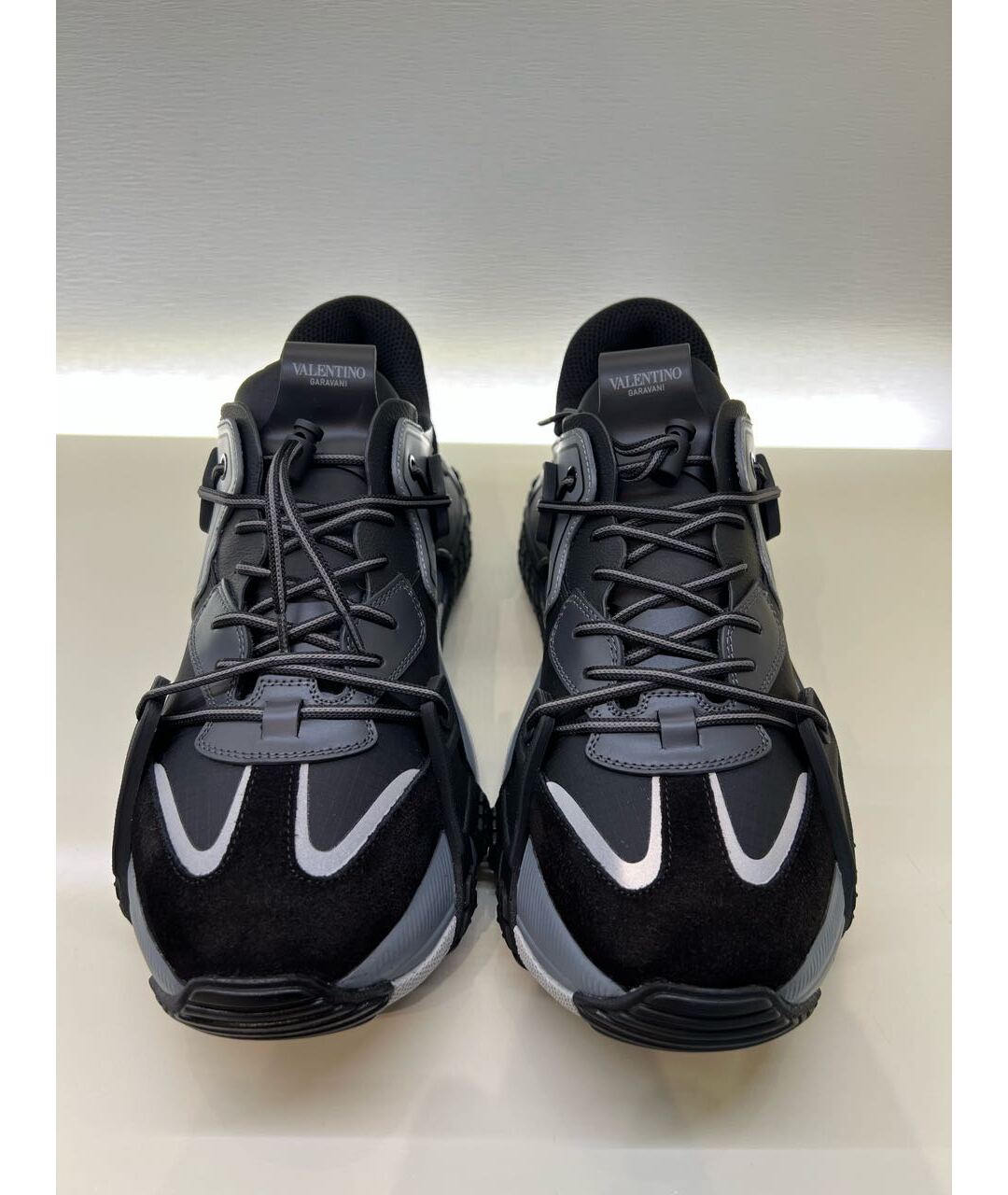 VALENTINO Черные низкие кроссовки / кеды, фото 2
