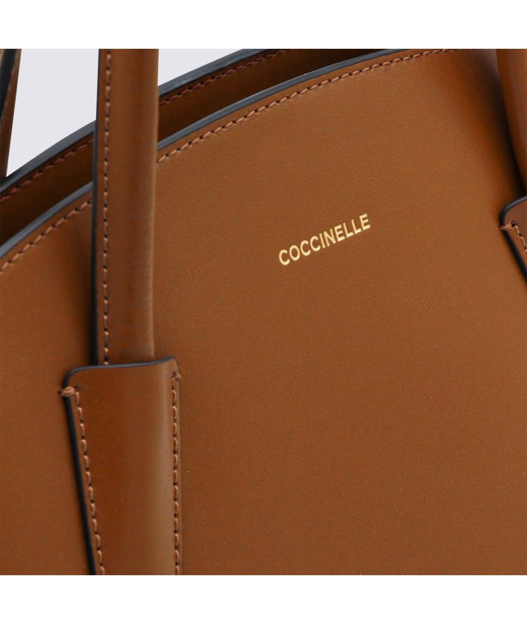 COCCINELLE Коричневая кожаная сумка с короткими ручками, фото 4