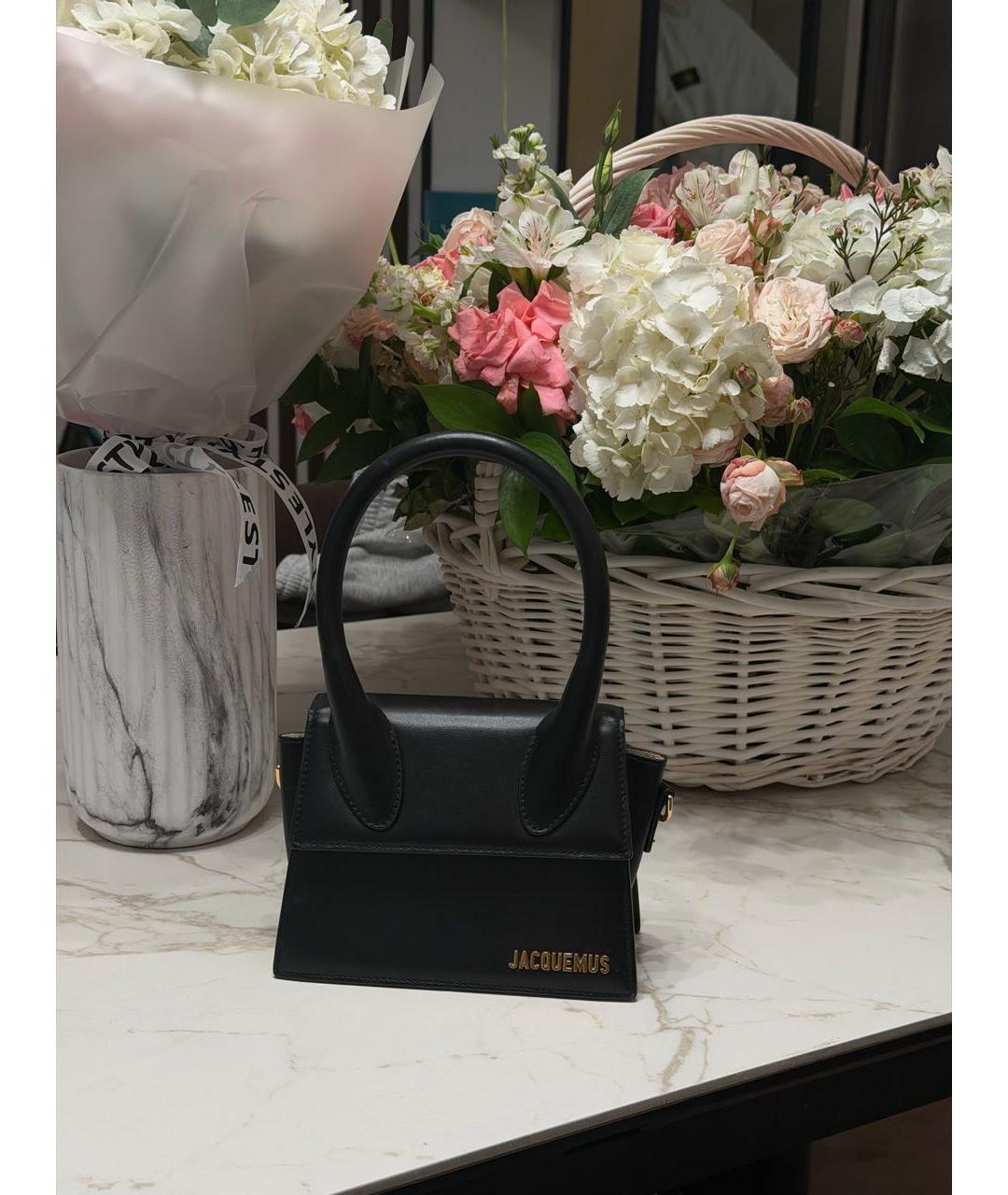 JACQUEMUS Черная кожаная сумка с короткими ручками, фото 6