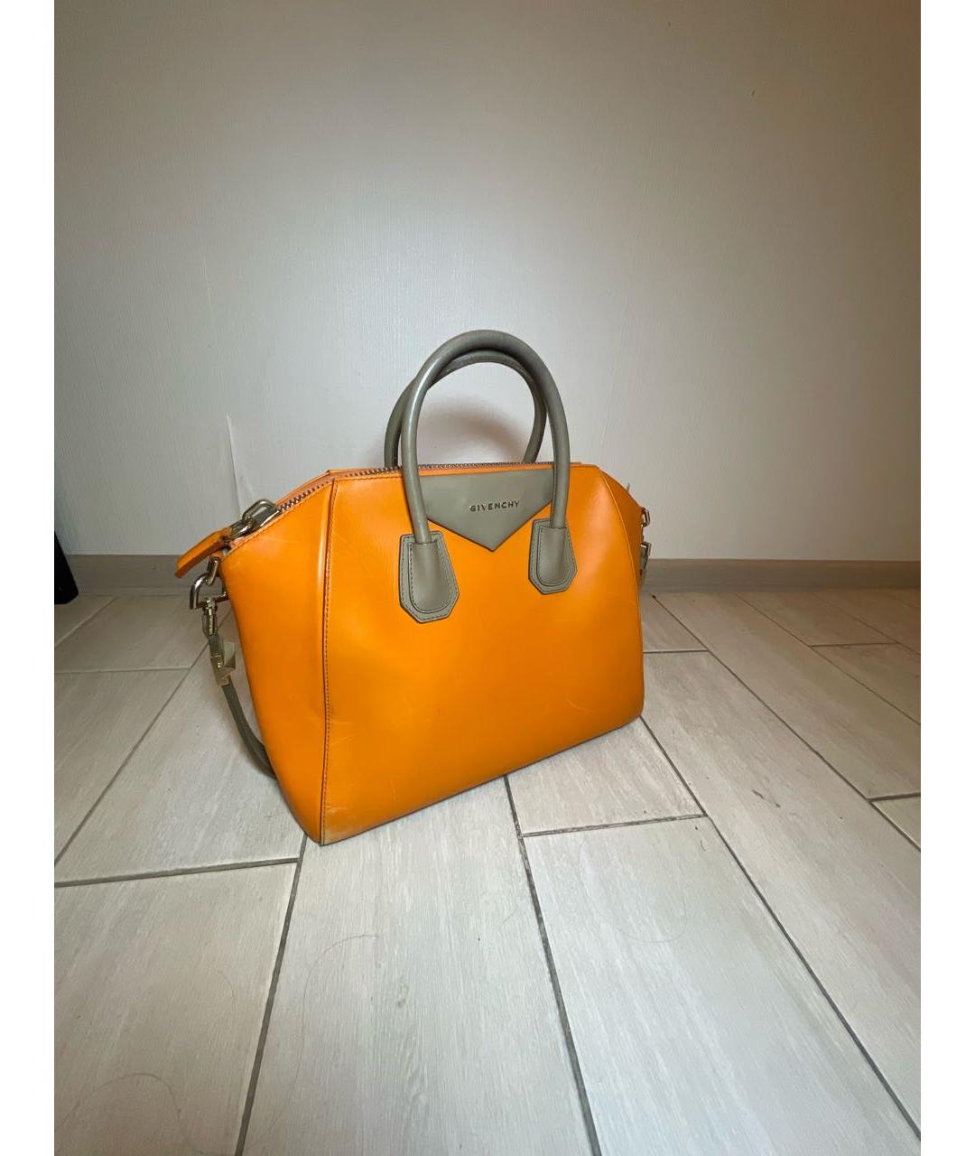 GIVENCHY Оранжевая кожаная сумка с короткими ручками, фото 2