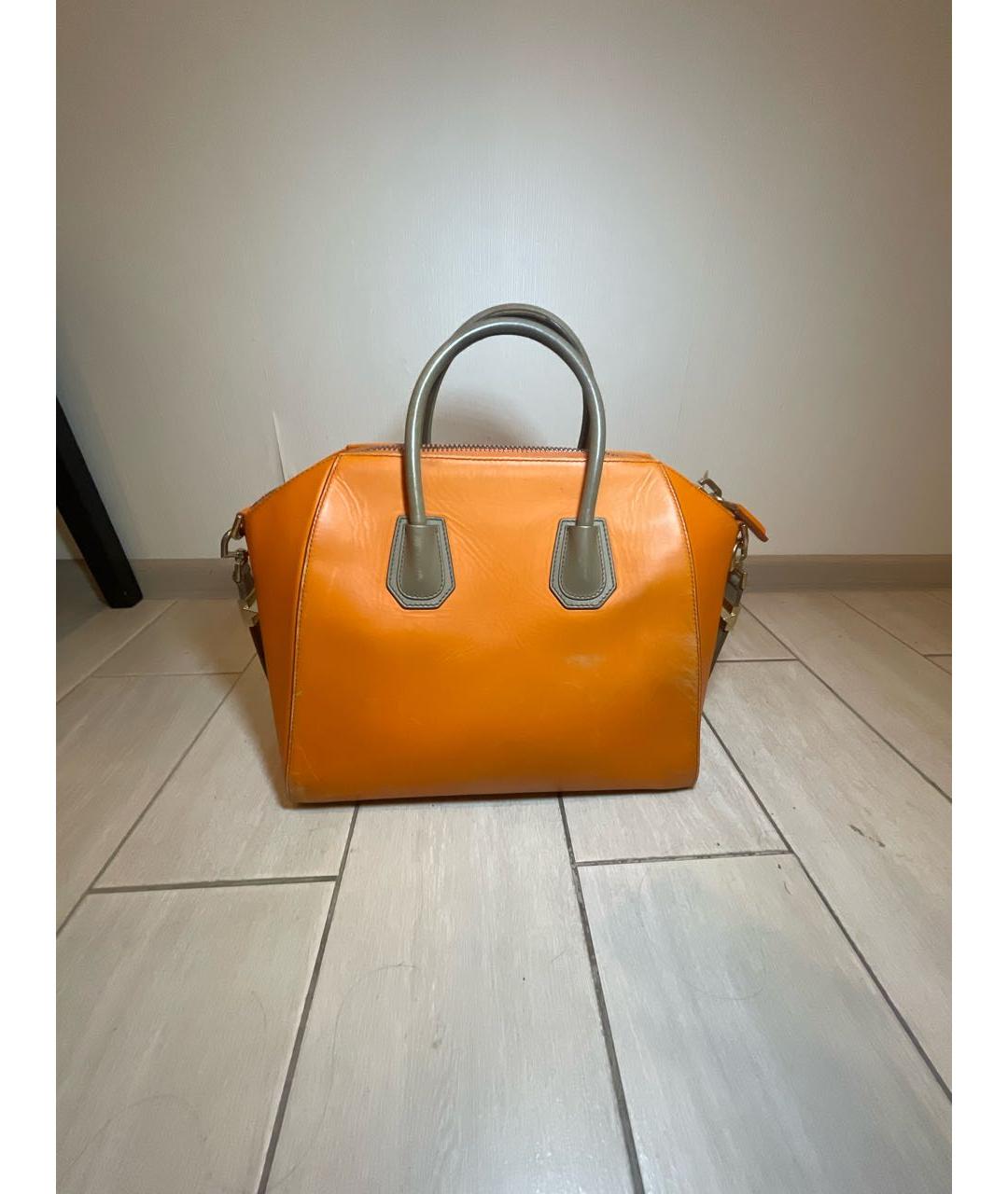 GIVENCHY Оранжевая кожаная сумка с короткими ручками, фото 3