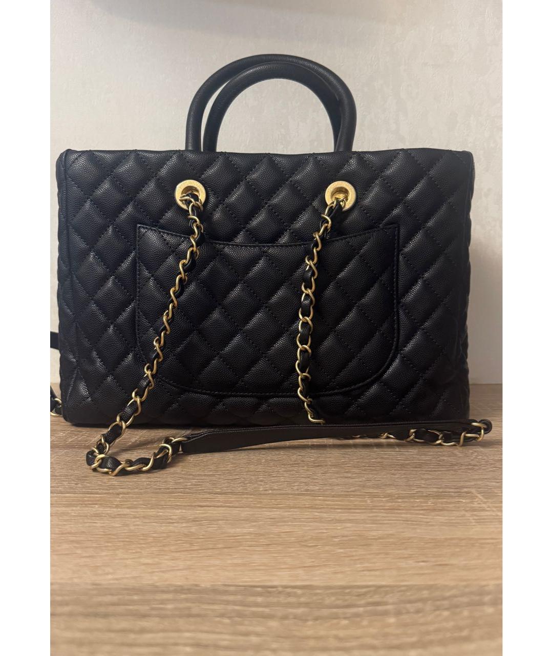 CHANEL Черная кожаная сумка тоут, фото 2